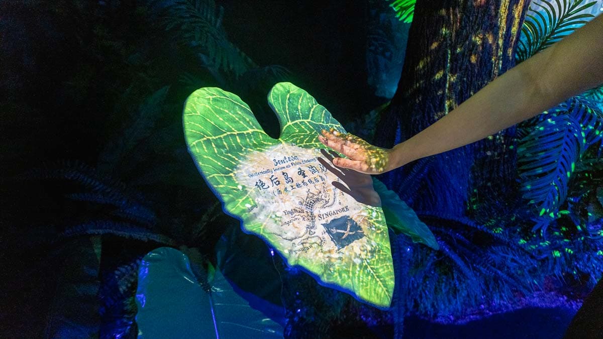 Interactive-Exhibit-at-Singapore-Flyer-Singapore-Flyer